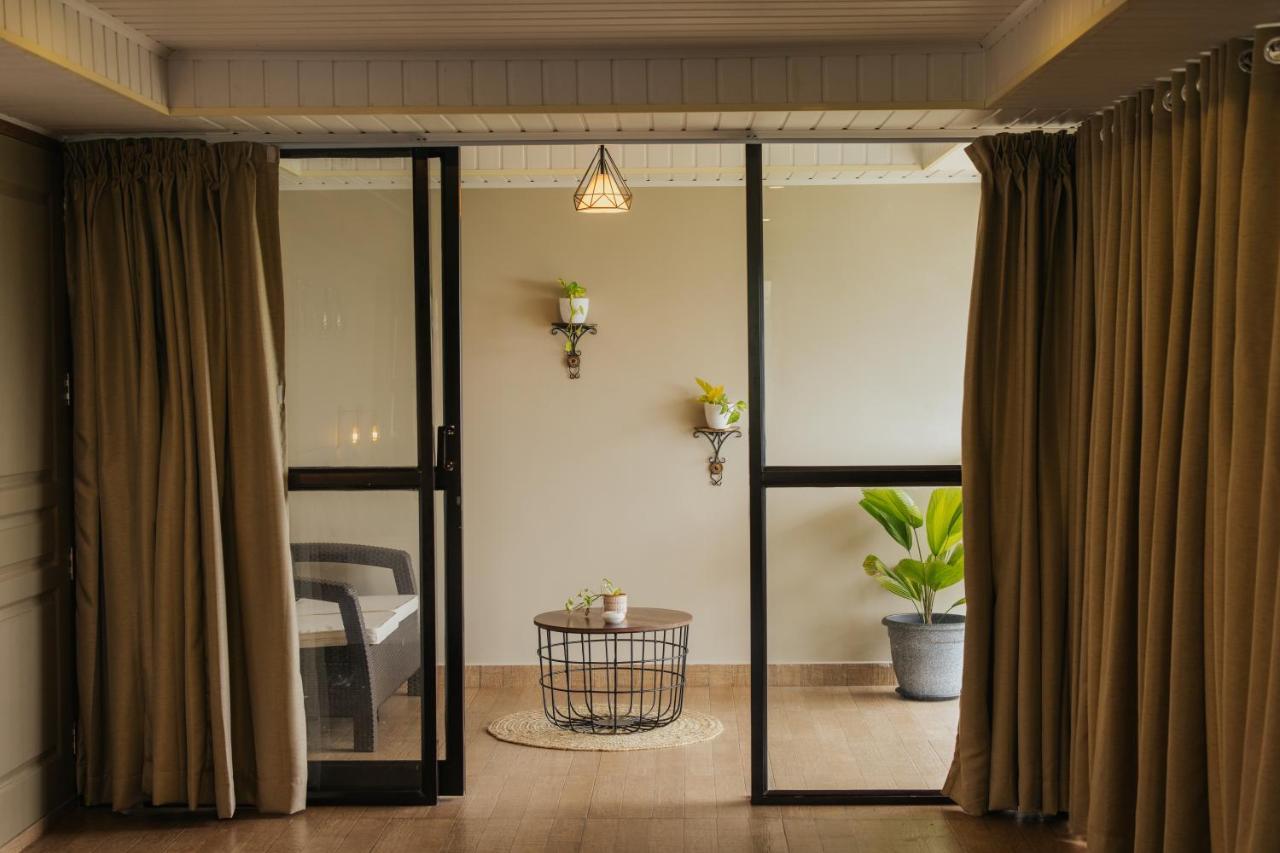 Misty Courtyard Resort Chinnakanal Bagian luar foto